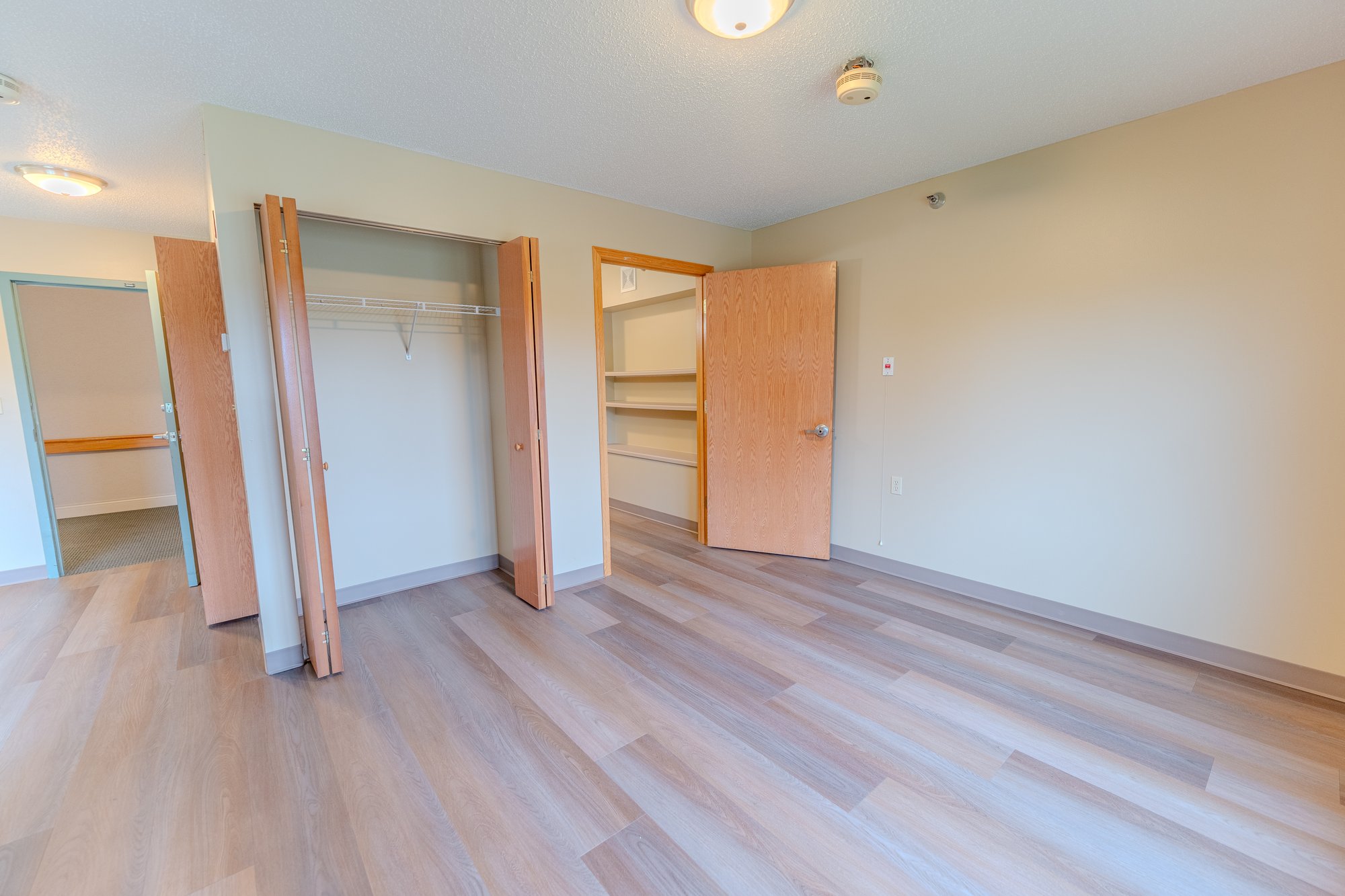 LHESC_AL_apartment_16